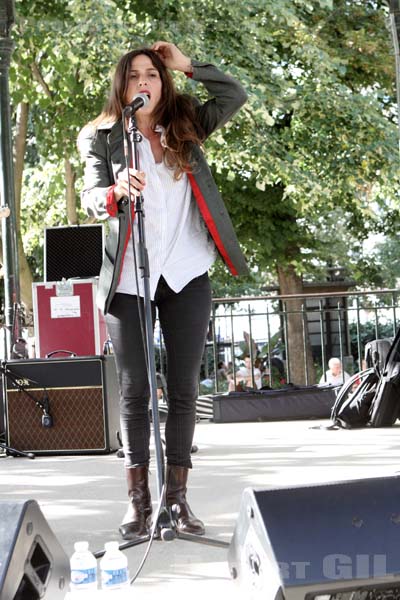 ROBI - 2012-09-09 - PARIS - Square de la Place des Fetes - 